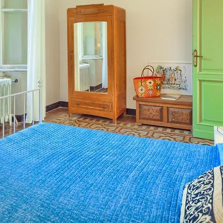 Leone I And Leone Ii Λεβάντο